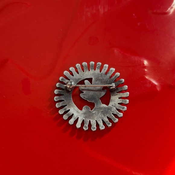 Chic Silver and Turquoise Brooch - Picture 4 of 5